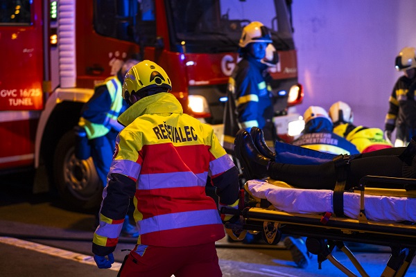 Reševalna ekipa Osnovnega zdravstva Gorenjske med vajo.