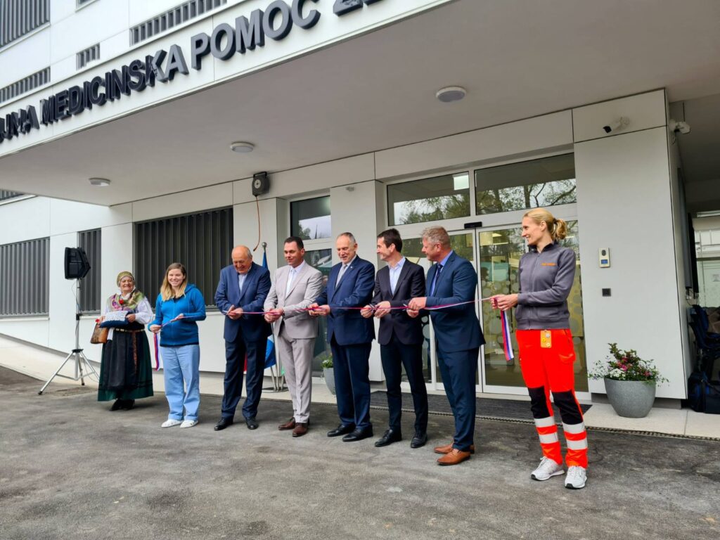 Otvoritev novega prizidka ZD Bled